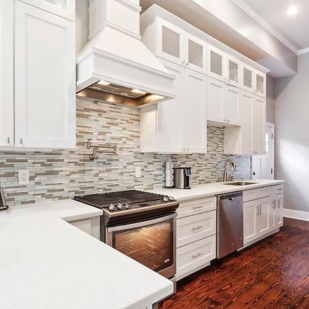 Amazing 3Bedroom Townhome, In Historic Dryade City 新奥尔良 外观 照片