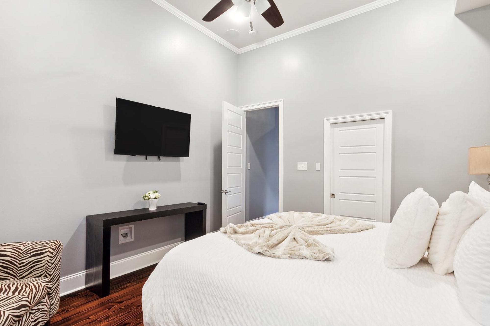 Amazing 3Bedroom Townhome, In Historic Dryade City 新奥尔良 外观 照片